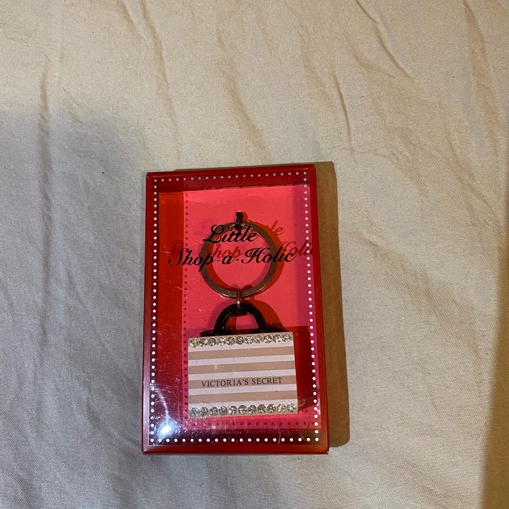 Victoria’s Secret shopping bag keychain